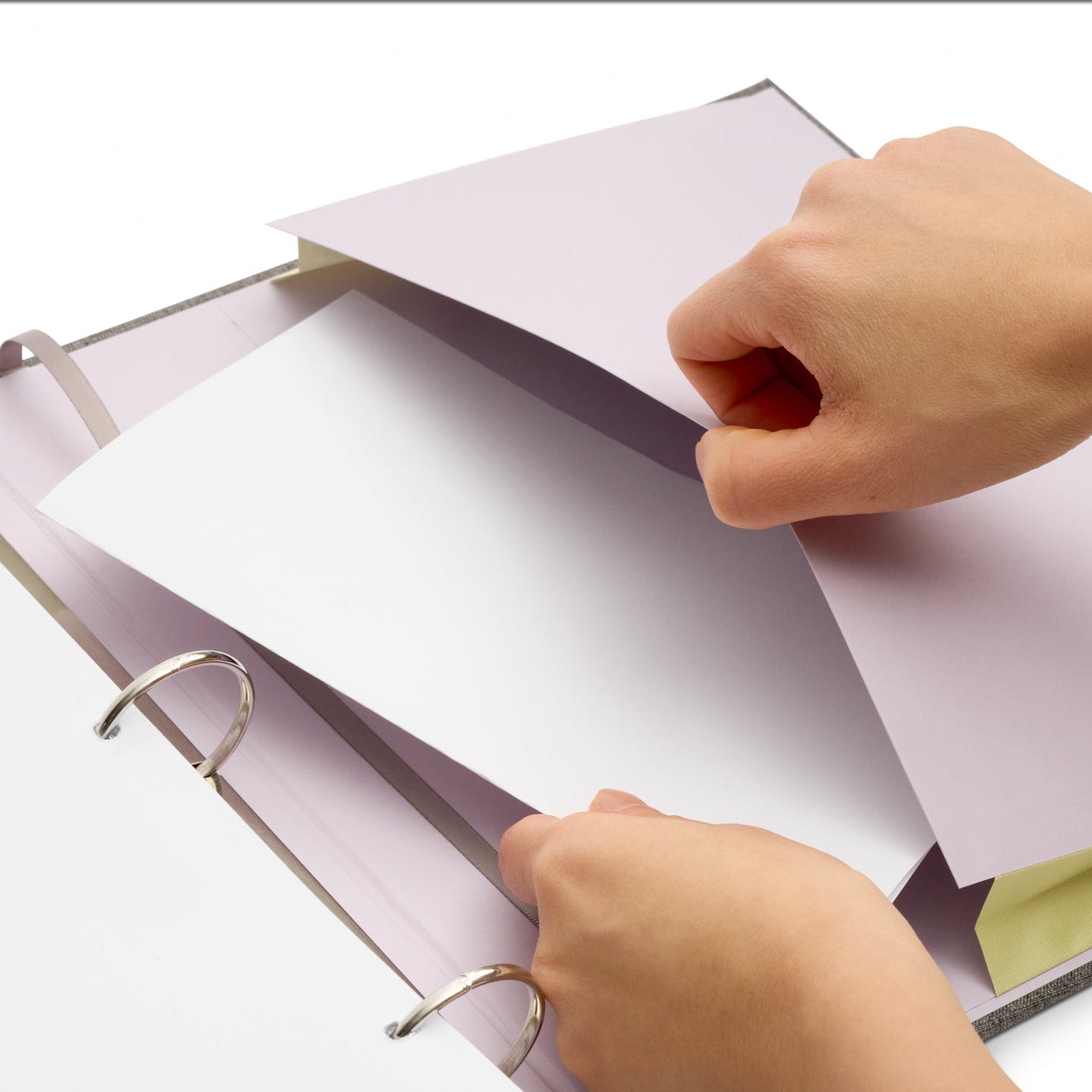 The Gracious Goodbye planner's interior accordion envelope and back pocket for storing original documents.